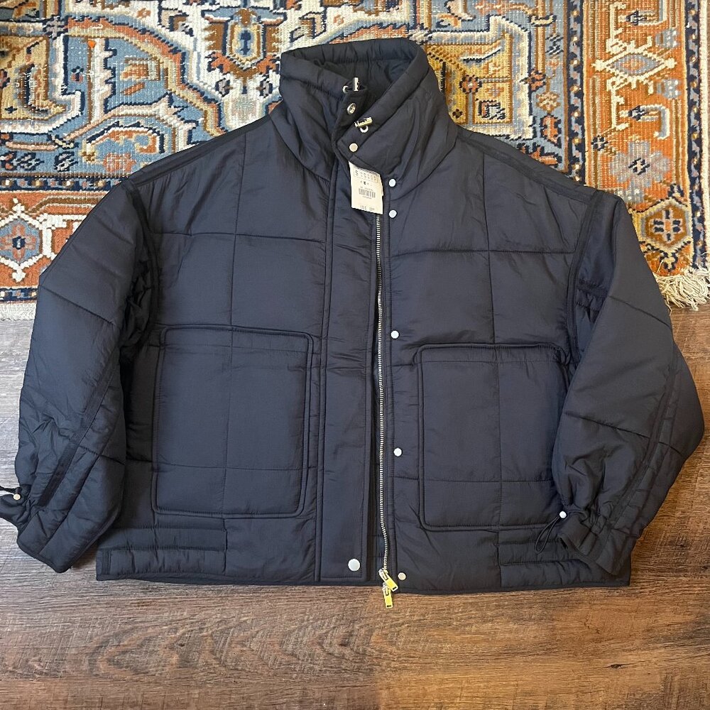 Zara Black Quilted Water Repellent Puffer Jacket Small NWT with flaw